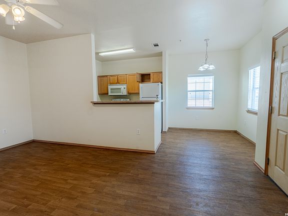 2nd image of 1000 Diamond Dr (Unit 3201-3204)