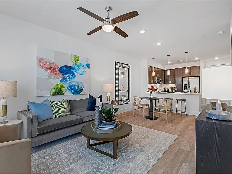 23-10 Crawford St-23