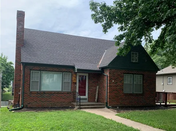 1032 Mound St, Atchison, KS 66002