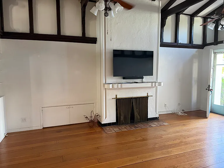 Fireplace, on R front door