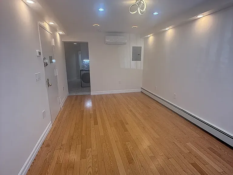 7223 60th Ave #1 — Photo 6