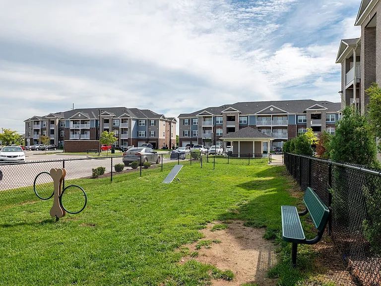 Mosaic Apartments — Photo 10