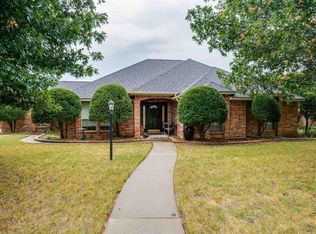 1100 Oriole Ln, Burkburnett, TX 76354