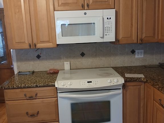 5th image of 2385 Tahitian Ln APT 11