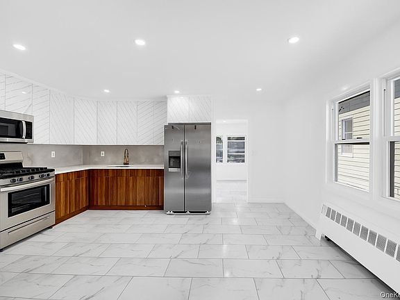 4th image of 68 Lamartine Avenue