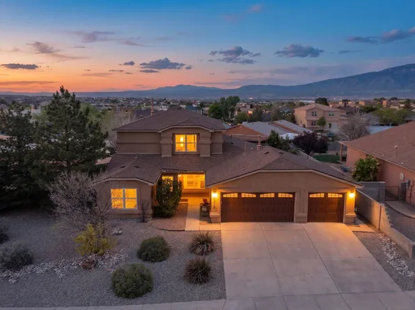 5016 Mira Vista Dr NE, Rio Rancho, NM 87144
