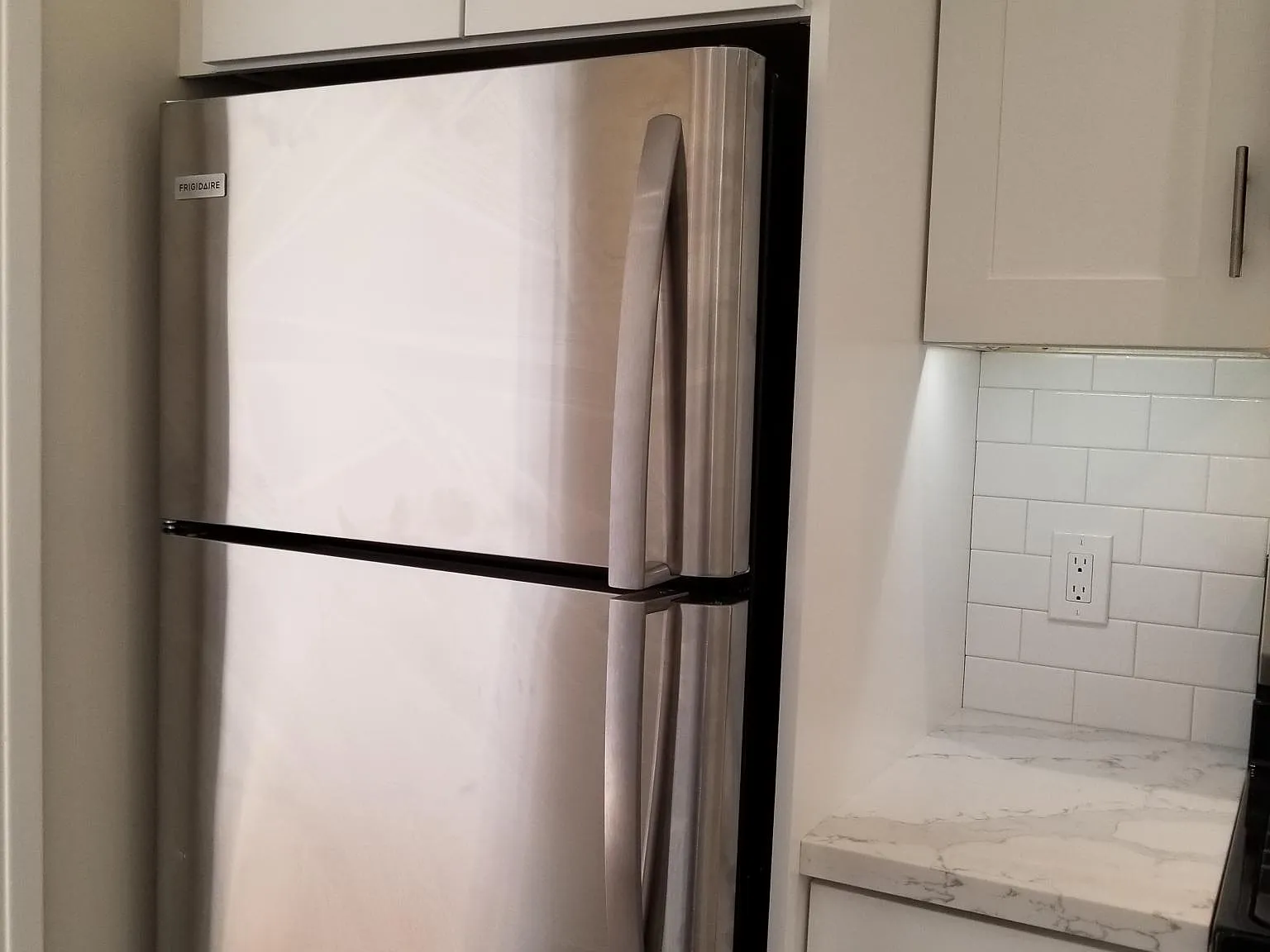 1 bed, 850 sqft, $3,400 — Photo 4