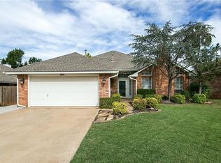 1917 Foxfire Rd, Edmond, OK 73003