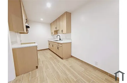 234 S Normandie Ave #4 Photo 1