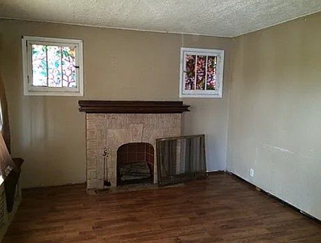 2nd image of 1814 Tacoma Ave