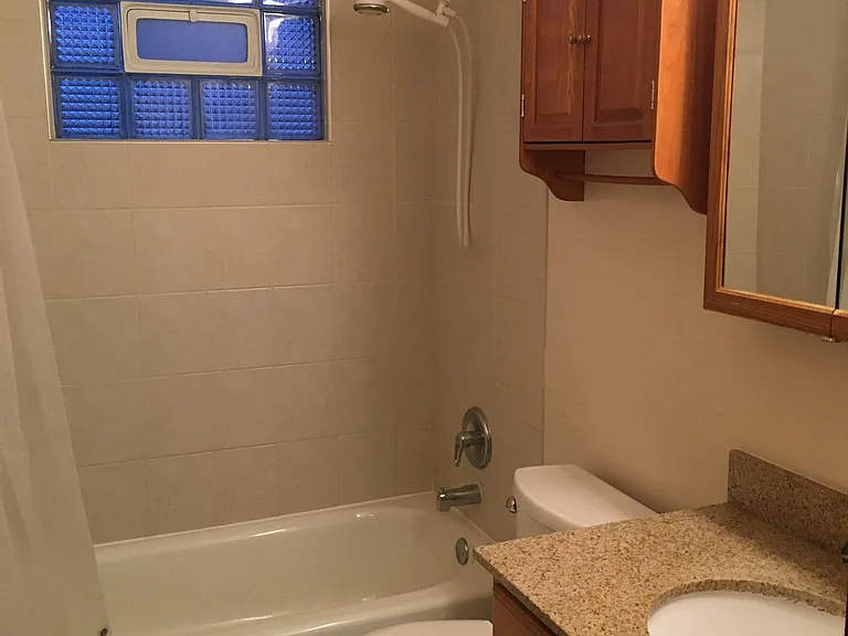 1542 Banbury Ave — Photo 14
