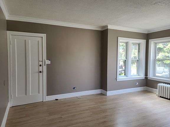 5th image of 2237 N Sayre Ave #1