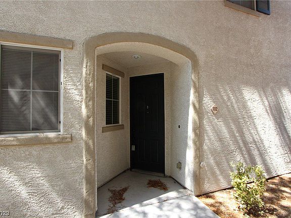 3rd image of 9116 Canoga Canyon Ct Unit 102