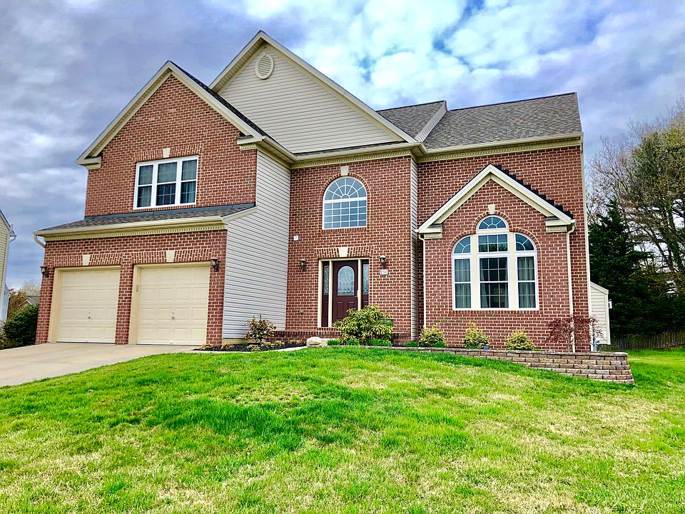 1st image of 110 Hibiscus Ct
