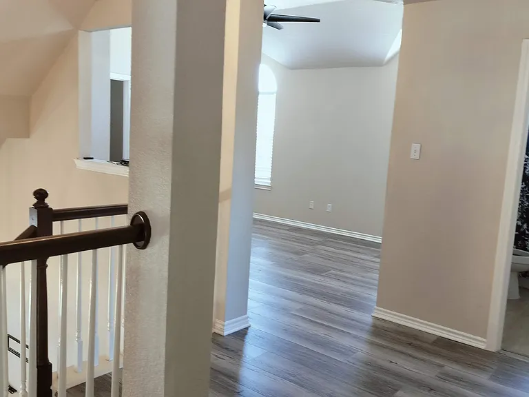 8001 Case Dr — Photo 67