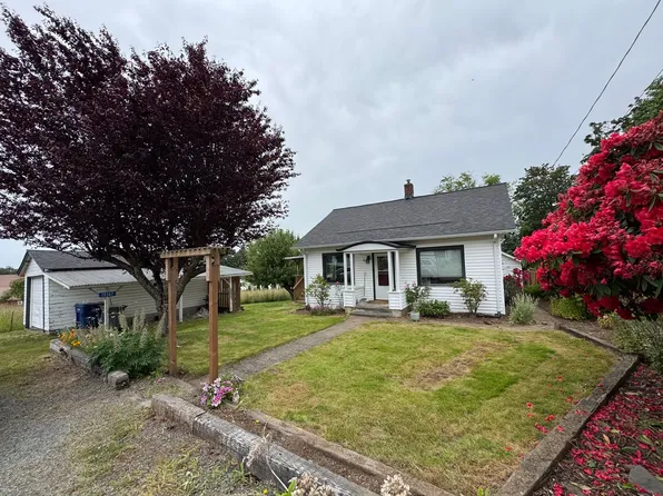 19367 Conway Hill Rd, Mount Vernon, WA 98274