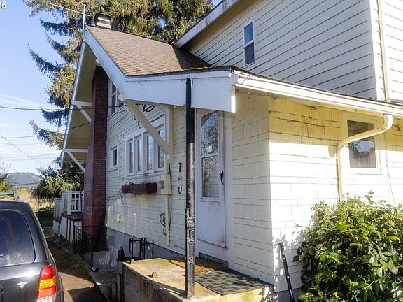 4th image of 7801 SE 162nd Ave