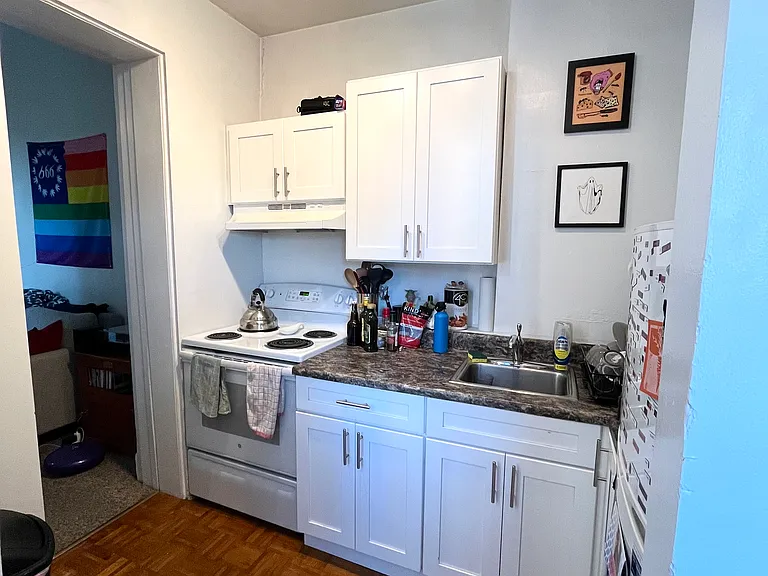 102 Willett St #4 — Photo 8