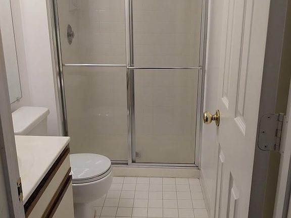 2nd Bathroom