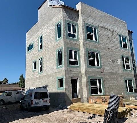 5th image of 104 26th St N #12