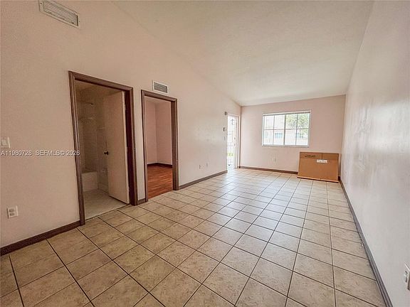 4th image of 1270 SE 28th Ct Unit 202