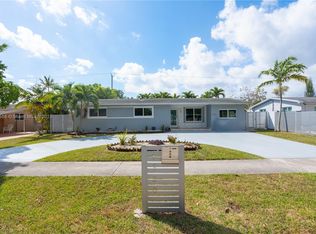 9330 SW 24th St, Miami, FL 33165