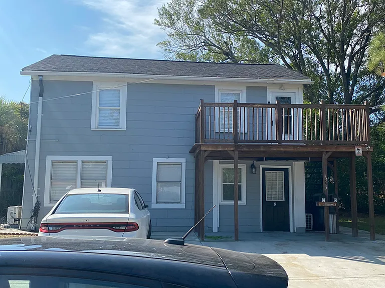 1313 Wilson St #C — Photo 1