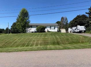 11 Barbara Dr, Cornwall, PE C0A1H8