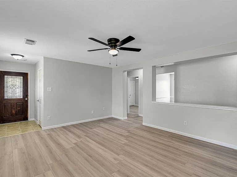 6507 Bluestone Springs Ln — Photo 3