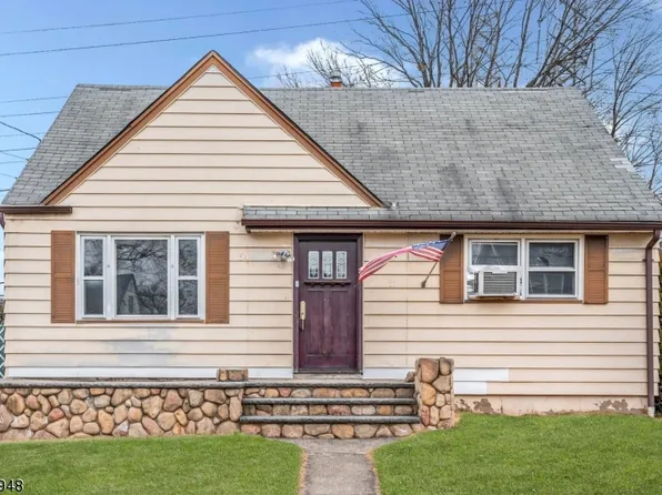 54 Sycamore Dr, Belleville Twp., NJ 07109
