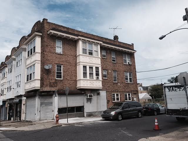 2nd image of 4929 Old York Rd