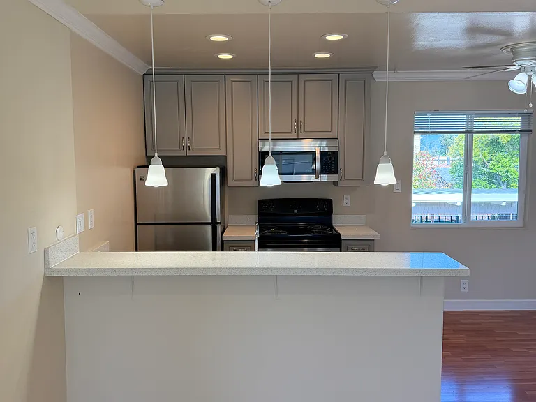 Sunnyvale Terrace Apartments — Photo 11