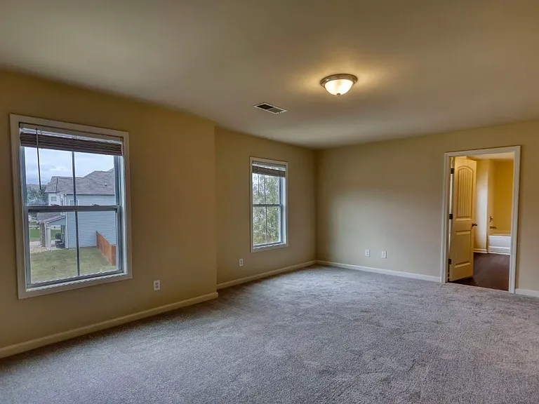 6571 Bluffview Dr — Photo 11