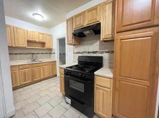 129 Van Nostrand Ave #1R, Jersey City, NJ 07305