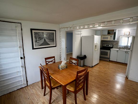 3rd image of 3705 1st St E