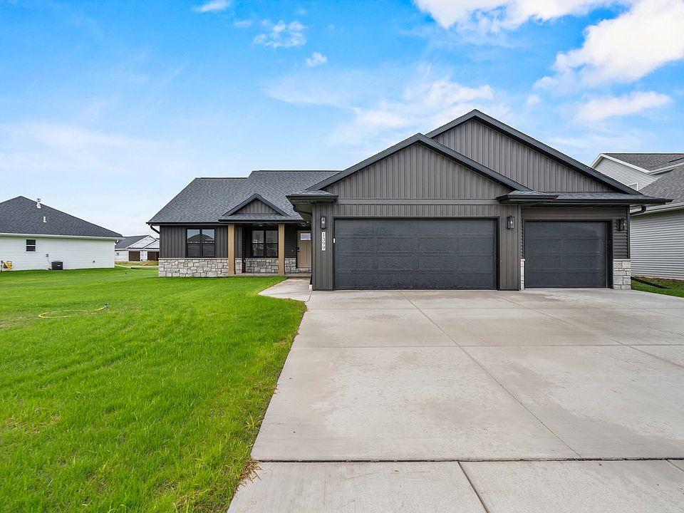 1st image of 1399 Crossroads Dr