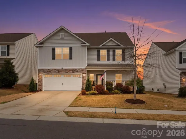 637 Cape Fear St, Fort Mill, SC 29715
