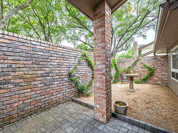4th image of 4926 Whispering Falls Dr