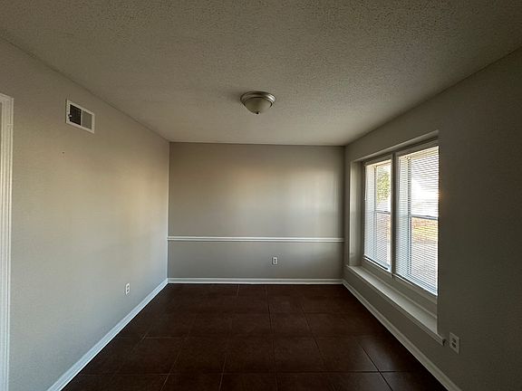 3rd image of 6707 Reindeer Ave