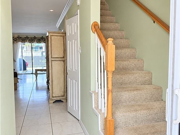 4th image of 6777 Winkler Rd APT C134