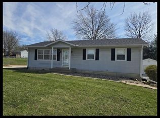 1104 Benton Dr, Macon, MO 63552
