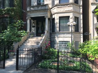 714 W Briar Pl, Chicago, IL 60657