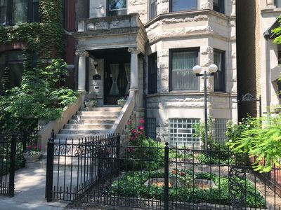 714 W Briar Pl, Chicago, IL, 60657