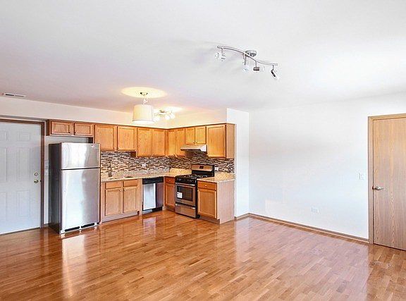 2nd image of 2453 S Archer Ave APT 3E