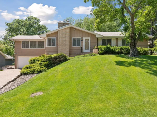 10642 Yosemite Rd, Bloomington, MN 55437