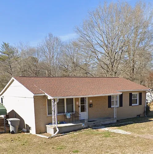 110 Willow St Photo 1