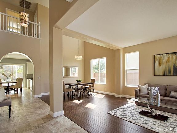 4th image of 40208 Saddlebrook St