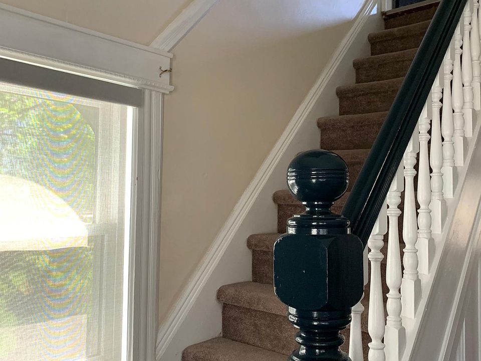 1st image of 822 Southard St