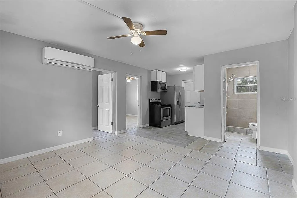 2 bed, 1.0 bath, 650 sqft, $997 — Photo 4
