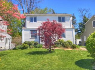 33 Cambridge Ave, Englewood, NJ 07631
